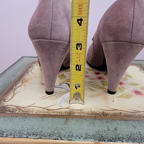 Christian Dior Vintage Gray Suede Pumps Size 5 - Picture 7 of 12